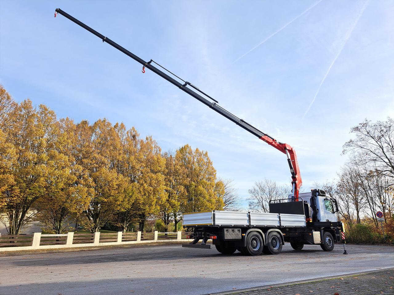MERCEDES-BENZ AROCS 3340 CRANE FASSI F245 FLATBED TWISTLOCK EURO 3 - Φορτηγό με ανοιχτή καρότσα, Φορτηγό με γερανό: φωτογραφία 3 MERCEDES-BENZ AROCS 3340 CRANE FASSI F245 FLATBED TWISTLOCK EURO 3 - Φορτηγό με ανοιχτή καρότσα, Φορτηγό με γερανό: φωτογραφία 3