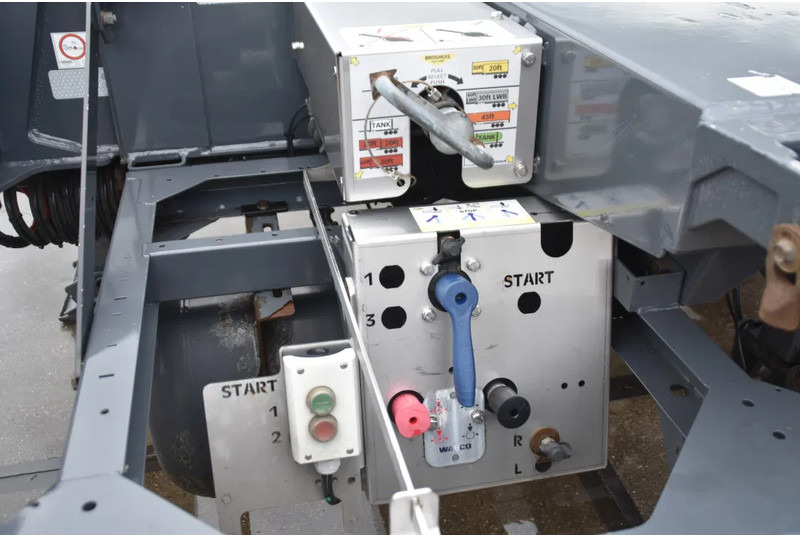 Broshuis 3UCC-39/45 MFCC - SAF AXLES - 2 x EXTENDABLE - DISC BRAKES - LIKE NEW ! - Επικαθήμενο μεταφοράς εμπορευματοκιβωτίων/ Κινητό αμάξωμα: φωτογραφία 5 Broshuis 3UCC-39/45 MFCC - SAF AXLES - 2 x EXTENDABLE - DISC BRAKES - LIKE NEW ! - Επικαθήμενο μεταφοράς εμπορευματοκιβωτίων/ Κινητό αμάξωμα: φωτογραφία 5