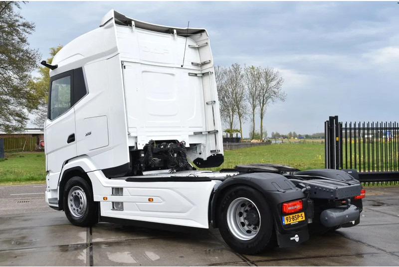 DAF XG 480 4x2 - 230 TKM - CAMERA SYSTEM - PARK. AIRCO - 2 x FUEL TANKS - APPLE CARPLAY/ANDROID - LED LIGHTS - TOP CONDITION - - Τράκτορας: φωτογραφία 3 DAF XG 480 4x2 - 230 TKM - CAMERA SYSTEM - PARK. AIRCO - 2 x FUEL TANKS - APPLE CARPLAY/ANDROID - LED LIGHTS - TOP CONDITION - - Τράκτορας: φωτογραφία 3