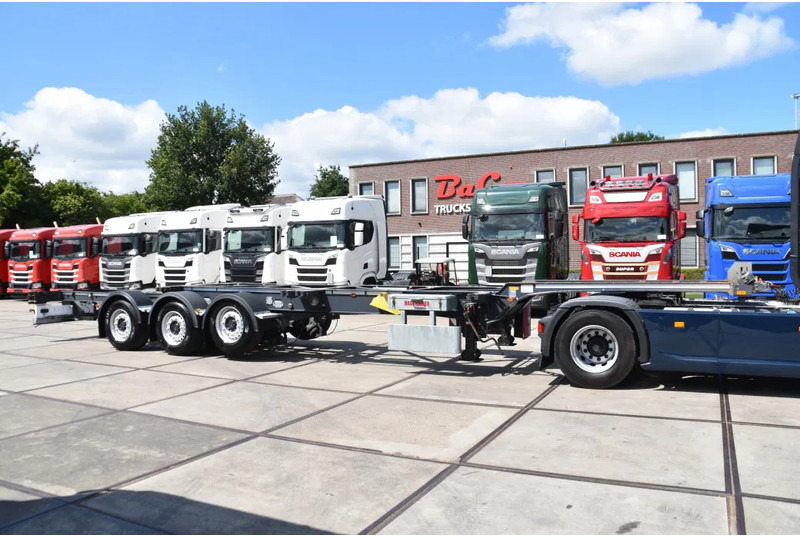 Renders HASTRAILER FCC - ALL CONNECTIONS - LIFT AXLE - 2 x EXTENDABLE - SAF AXLES - DISC BRAKES - EXCELLENT CONDITION - - Επικαθήμενο μεταφοράς εμπορευματοκιβωτίων/ Κινητό αμάξωμα: φωτογραφία 1 Renders HASTRAILER FCC - ALL CONNECTIONS - LIFT AXLE - 2 x EXTENDABLE - SAF AXLES - DISC BRAKES - EXCELLENT CONDITION - - Επικαθήμενο μεταφοράς εμπορευματοκιβωτίων/ Κινητό αμάξωμα: φωτογραφία 1