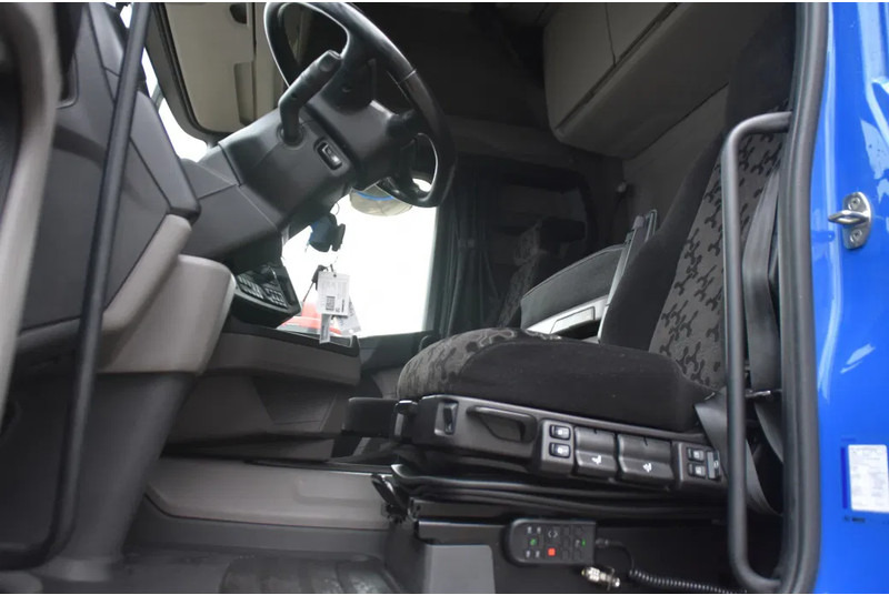 Scania R460 NGS 4x2 - SUPER - RETARDER - 319 TKM - PARK. AIRCO - ACC - NAVI - 2 x FUEL TANKS - TOP CONDITION - - Τράκτορας: φωτογραφία 4 Scania R460 NGS 4x2 - SUPER - RETARDER - 319 TKM - PARK. AIRCO - ACC - NAVI - 2 x FUEL TANKS - TOP CONDITION - - Τράκτορας: φωτογραφία 4