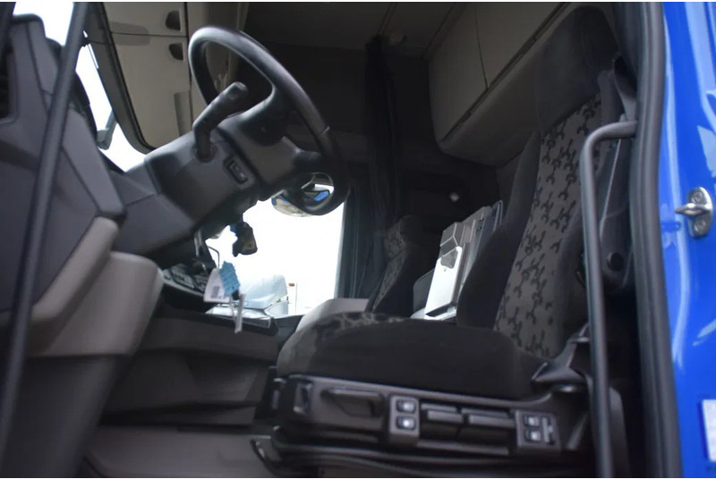 Scania R460 NGS 4x2 - SUPER - RETARDER - 324 TKM - PARK. AIRCO - ACC - NAVI - 2 x FUEL TANKS - TOP CONDITION - - Τράκτορας: φωτογραφία 4 Scania R460 NGS 4x2 - SUPER - RETARDER - 324 TKM - PARK. AIRCO - ACC - NAVI - 2 x FUEL TANKS - TOP CONDITION - - Τράκτορας: φωτογραφία 4