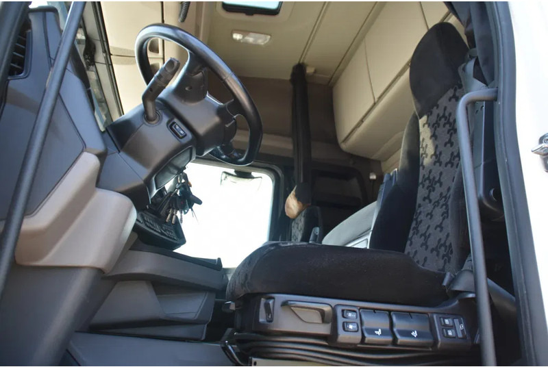 Scania R520 V8 NGS 4x2 - RETARDER - 504 TKM - PARK. AIRCO - ACC - NAVI - 2 x FUEL TANKS - LED LIGHTS - - Τράκτορας: φωτογραφία 4 Scania R520 V8 NGS 4x2 - RETARDER - 504 TKM - PARK. AIRCO - ACC - NAVI - 2 x FUEL TANKS - LED LIGHTS - - Τράκτορας: φωτογραφία 4