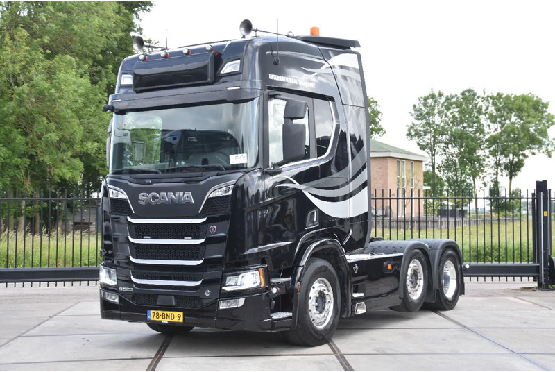 Scania R520 V8 NGS 6x2/4 - 701 TKM - NAVI - LEATHER SEATS - ALCOA'S - LED LIGHTS - TOP CONDITION - - Τράκτορας: φωτογραφία 2 Scania R520 V8 NGS 6x2/4 - 701 TKM - NAVI - LEATHER SEATS - ALCOA'S - LED LIGHTS - TOP CONDITION - - Τράκτορας: φωτογραφία 2