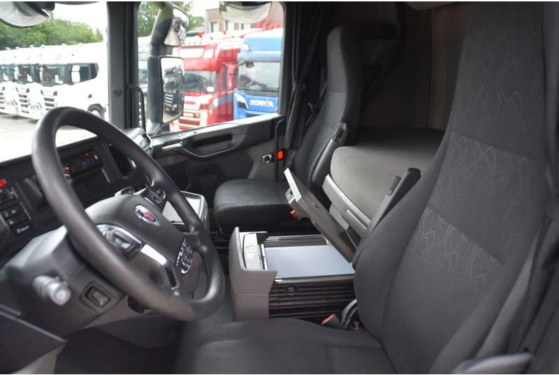 Scania S450 NGS 4x2NB - FULL AIR - RETARDER - ACC - PARK. AIRCO - 2 x FUEL TANKS - TOP CONDITION - - Τράκτορας: φωτογραφία 5 Scania S450 NGS 4x2NB - FULL AIR - RETARDER - ACC - PARK. AIRCO - 2 x FUEL TANKS - TOP CONDITION - - Τράκτορας: φωτογραφία 5