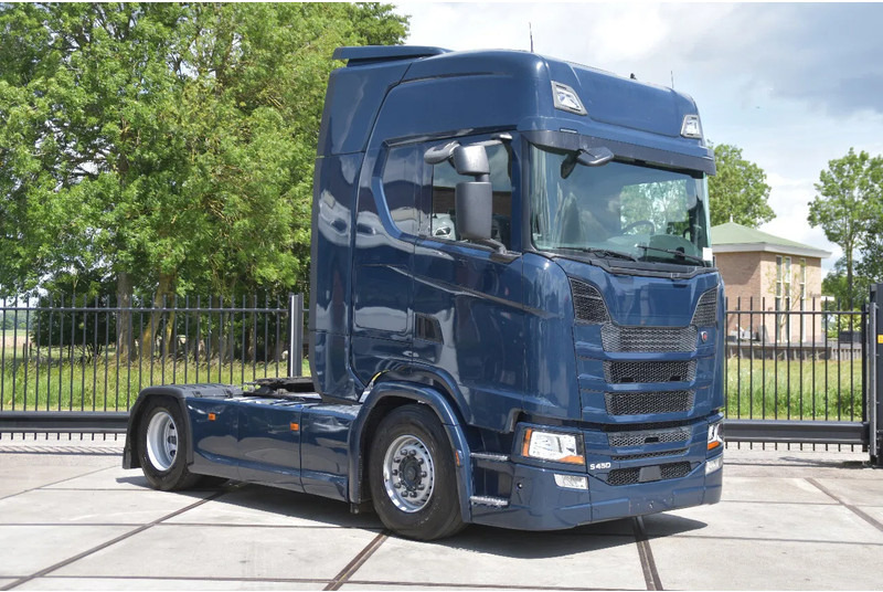 Scania S450 NGS 4x2NB - RETARDER - 662 TKM - FULL AIR - AIRCO - 2 x FUEL TANKS - TOP CONDITION - - Τράκτορας: φωτογραφία 2 Scania S450 NGS 4x2NB - RETARDER - 662 TKM - FULL AIR - AIRCO - 2 x FUEL TANKS - TOP CONDITION - - Τράκτορας: φωτογραφία 2