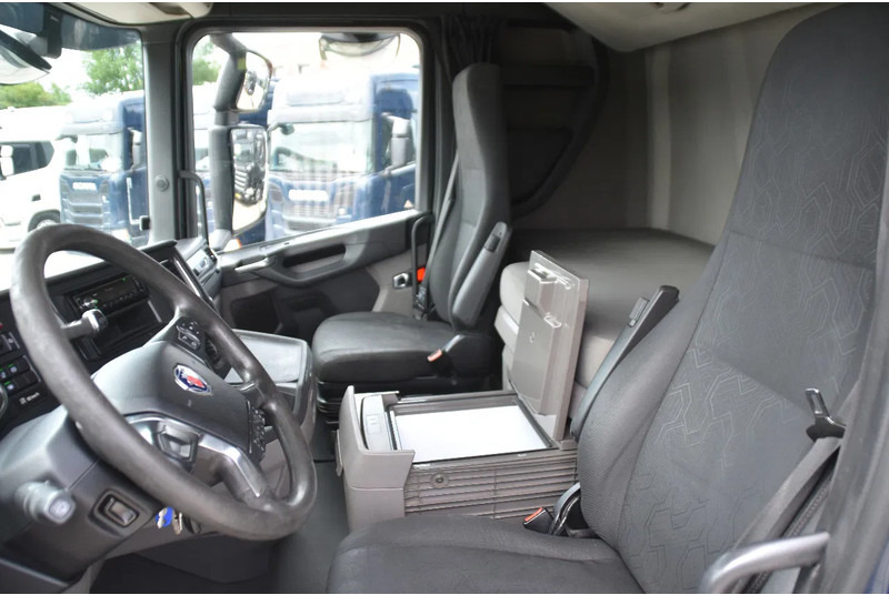 Scania S450 NGS 4x2NB - RETARDER - 773 TKM - ACC - FULL AIR - 2 x FUEL TANKS - TOP CONDITION - - Τράκτορας: φωτογραφία 5 Scania S450 NGS 4x2NB - RETARDER - 773 TKM - ACC - FULL AIR - 2 x FUEL TANKS - TOP CONDITION - - Τράκτορας: φωτογραφία 5