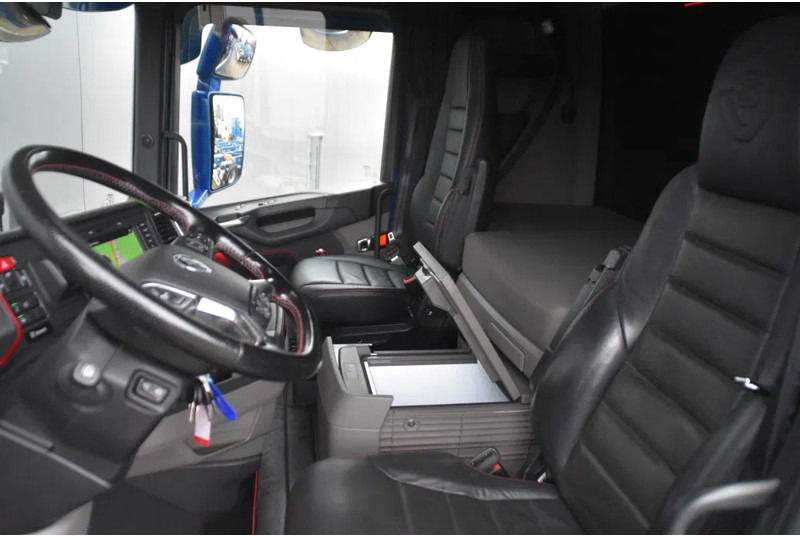 Scania S520 V8 NGS 4x2NB - RETARDER - 691 TKM - FULL AIR - PARK. AIRCO - 2 x FUEL TANKS - LED - PAINTED WHEELS - LIKE NEW ! - Τράκτορας: φωτογραφία 5 Scania S520 V8 NGS 4x2NB - RETARDER - 691 TKM - FULL AIR - PARK. AIRCO - 2 x FUEL TANKS - LED - PAINTED WHEELS - LIKE NEW ! - Τράκτορας: φωτογραφία 5
