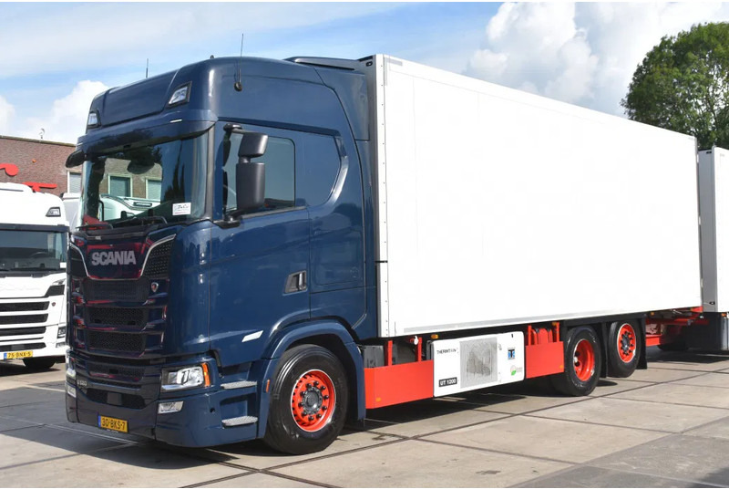 Scania S520 V8 NGS 6x2*4NB - THERMO KING - RETARDER - FULL AIR - WHEELBASE: 515 CM - LED LIGHTS - TOP CONDITION - - Φορτηγό ψυγείο: φωτογραφία 1 Scania S520 V8 NGS 6x2*4NB - THERMO KING - RETARDER - FULL AIR - WHEELBASE: 515 CM - LED LIGHTS - TOP CONDITION - - Φορτηγό ψυγείο: φωτογραφία 1