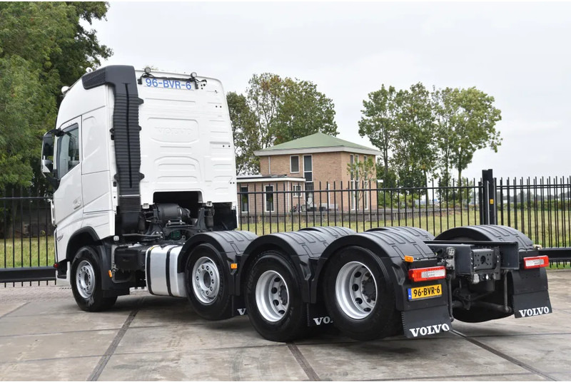 Volvo FH 500 Globe 8x2/4 - 147 TKM - PARK. AIRCO - 10 TONS FRONT AXLE - LEATHER SEATS - PTO - LED LIGHTS - TOP CONDITION - - Φορτηγό σασί: φωτογραφία 3 Volvo FH 500 Globe 8x2/4 - 147 TKM - PARK. AIRCO - 10 TONS FRONT AXLE - LEATHER SEATS - PTO - LED LIGHTS - TOP CONDITION - - Φορτηγό σασί: φωτογραφία 3