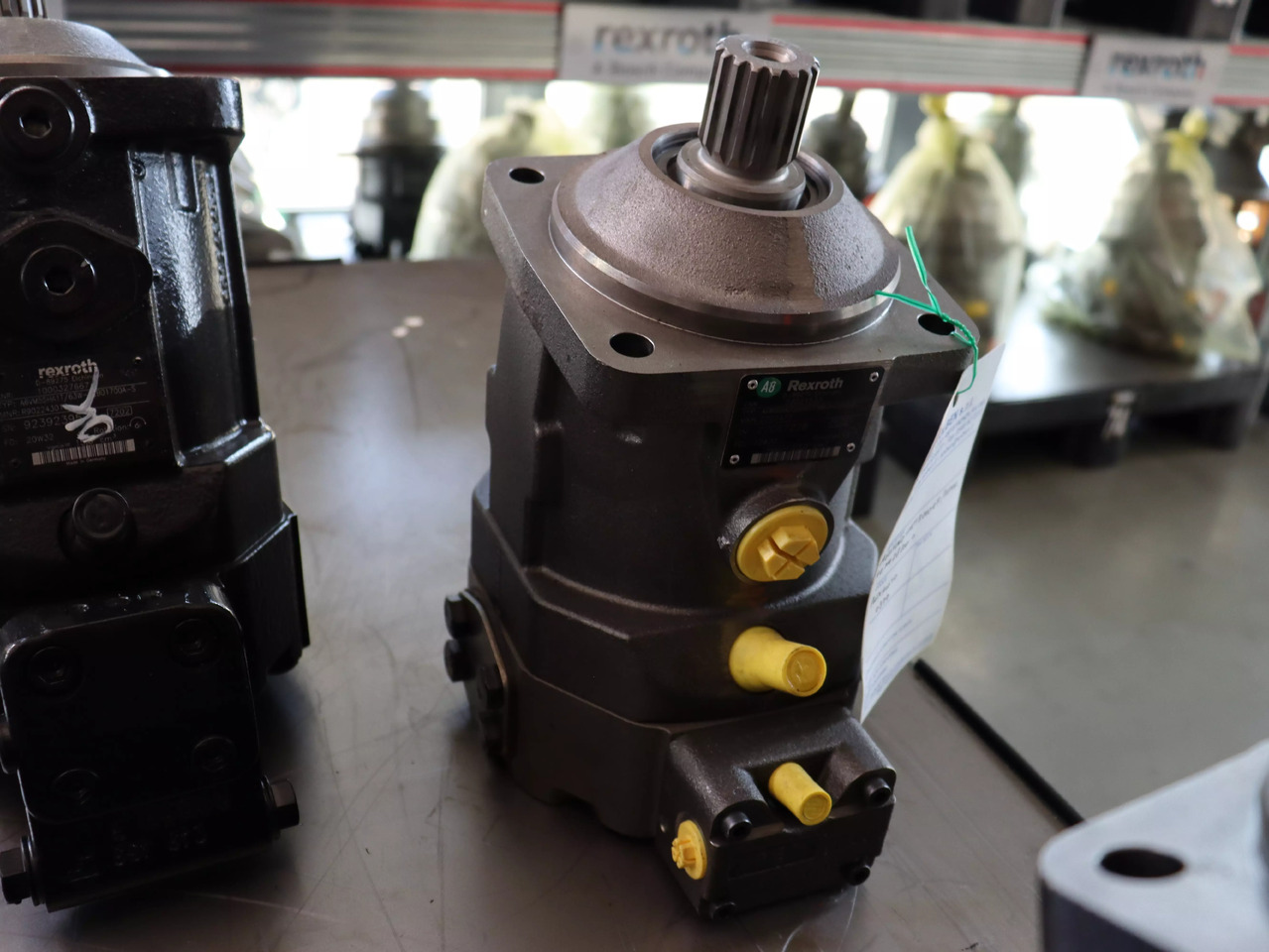 REXROTH A6VM060HA2T30004F/71MWV0M4Z8200-0 - Υδραυλικός κινητήρας για Ανυψωτικό μηχάνημα: φωτογραφία 2 REXROTH A6VM060HA2T30004F/71MWV0M4Z8200-0 - Υδραυλικός κινητήρας για Ανυψωτικό μηχάνημα: φωτογραφία 2