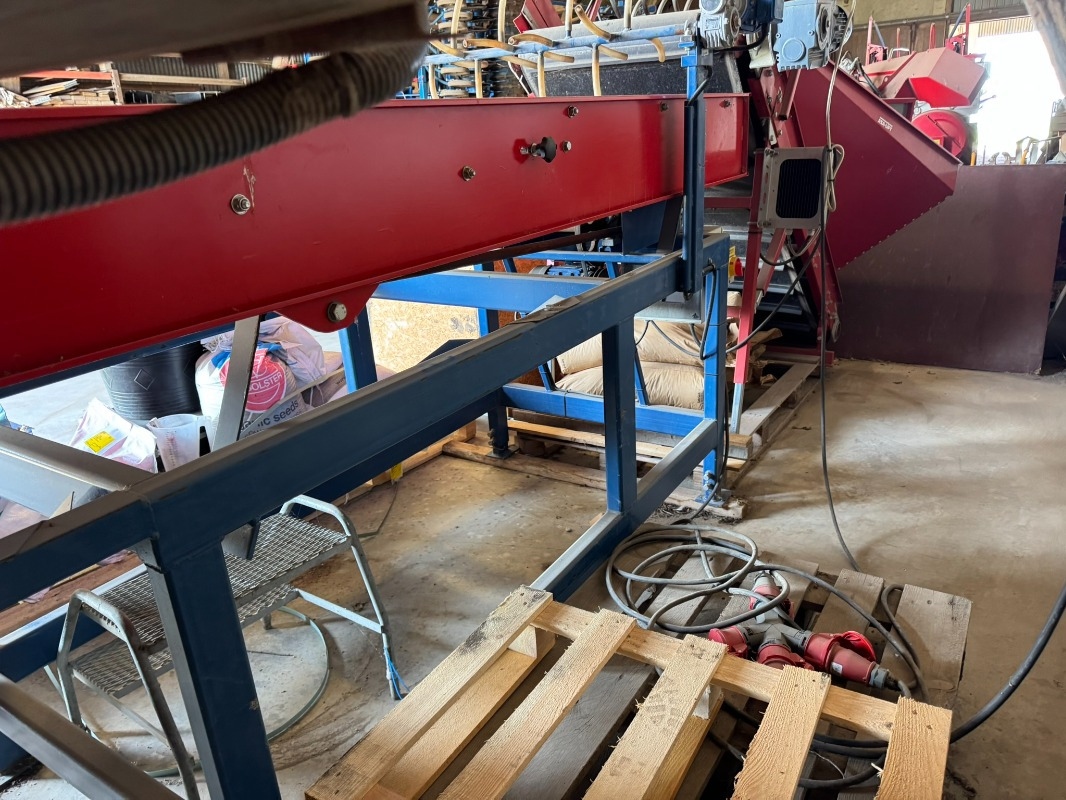 Γεωργικά μηχανήματα ASA-Lift BS-100: φωτογραφία 8 Γεωργικά μηχανήματα ASA-Lift BS-100: φωτογραφία 8