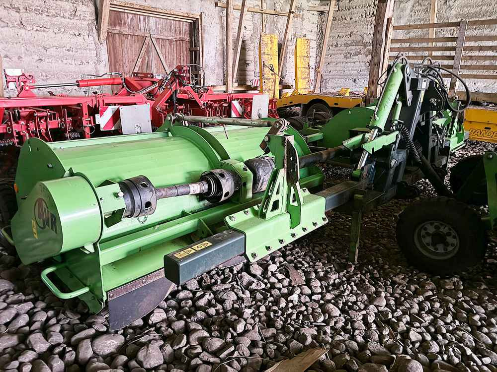 AVR Rafale Butterfly - Μηχανή συγκομιδής: φωτογραφία 1 AVR Rafale Butterfly - Μηχανή συγκομιδής: φωτογραφία 1