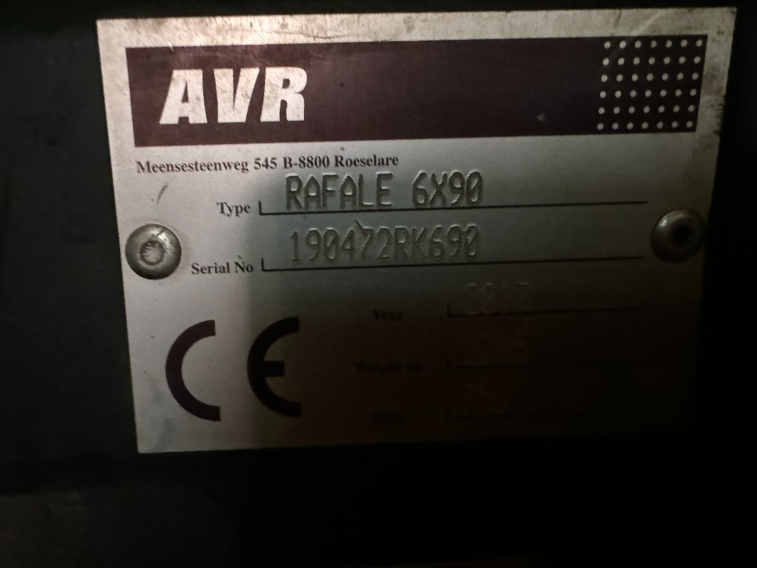 AVR Rafale Butterfly - Μηχανή συγκομιδής: φωτογραφία 2 AVR Rafale Butterfly - Μηχανή συγκομιδής: φωτογραφία 2