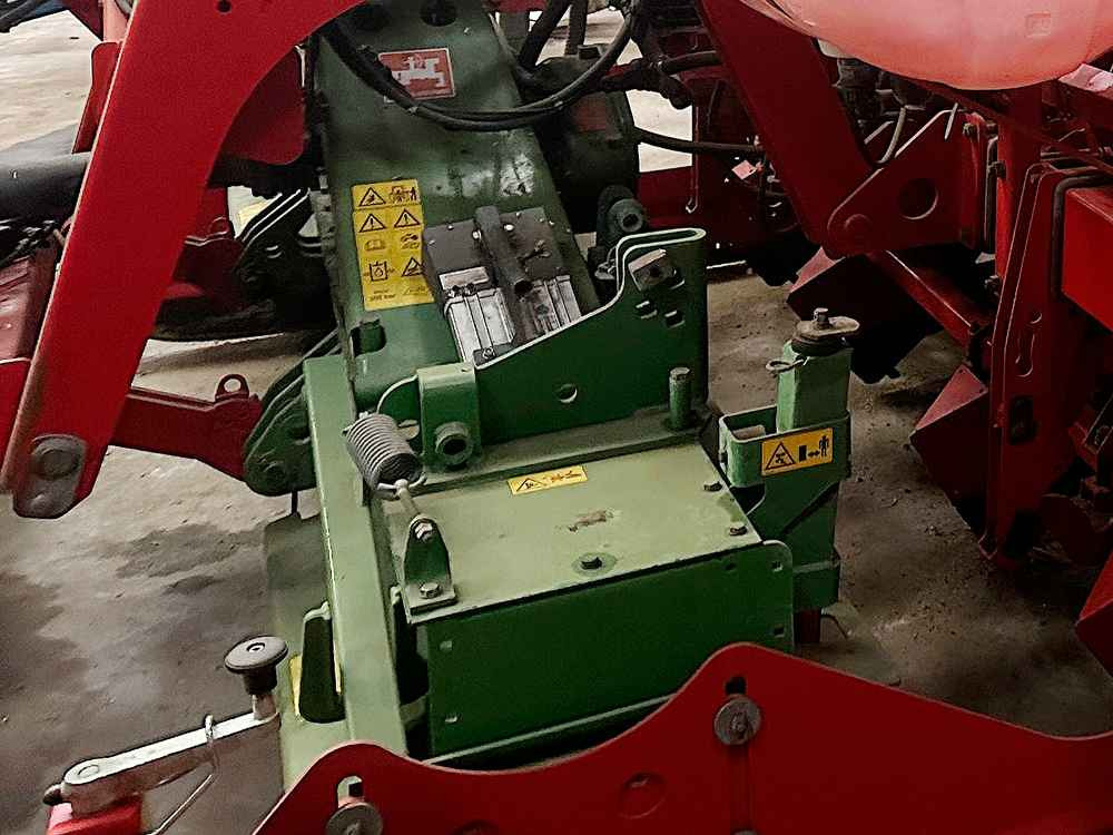 Amazone KG 3000 / AD 3000 - Μηχανή συγκομιδής: φωτογραφία 2 Amazone KG 3000 / AD 3000 - Μηχανή συγκομιδής: φωτογραφία 2
