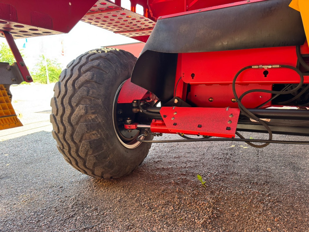 Grimme SE 140-UB - Μηχανή συγκομιδής: φωτογραφία 3 Grimme SE 140-UB - Μηχανή συγκομιδής: φωτογραφία 3