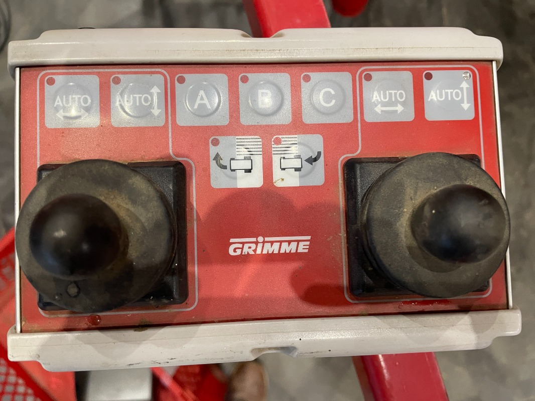 Grimme SE 150-60 NB - Μηχανή συγκομιδής: φωτογραφία 2 Grimme SE 150-60 NB - Μηχανή συγκομιδής: φωτογραφία 2