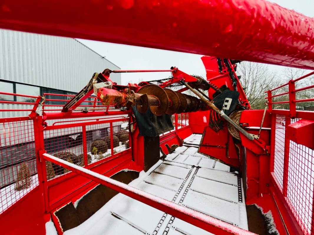 Holmer T4-40 - Μηχανή συγκομιδής: φωτογραφία 4 Holmer T4-40 - Μηχανή συγκομιδής: φωτογραφία 4