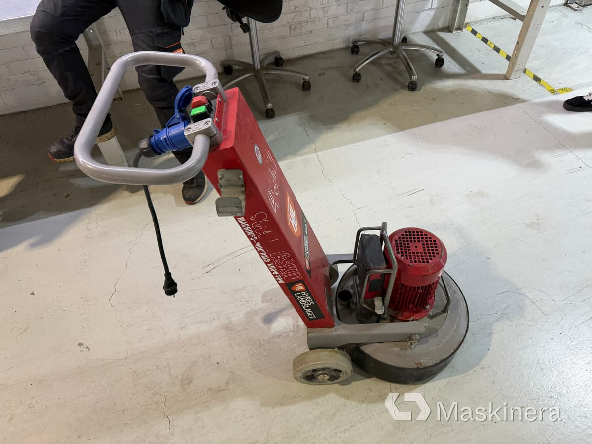 Betongslip Scanmaskin Scan Combiflex 450 - Εξοπλισμού κατασκευών: φωτογραφία 4 Betongslip Scanmaskin Scan Combiflex 450 - Εξοπλισμού κατασκευών: φωτογραφία 4