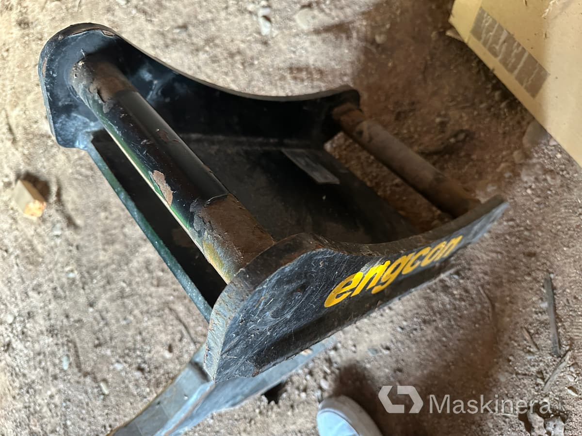 Engcon R10 2,5" Tjälkrok Engcon R10 S45 - Νύχι: φωτογραφία 3 Engcon R10 2,5" Tjälkrok Engcon R10 S45 - Νύχι: φωτογραφία 3