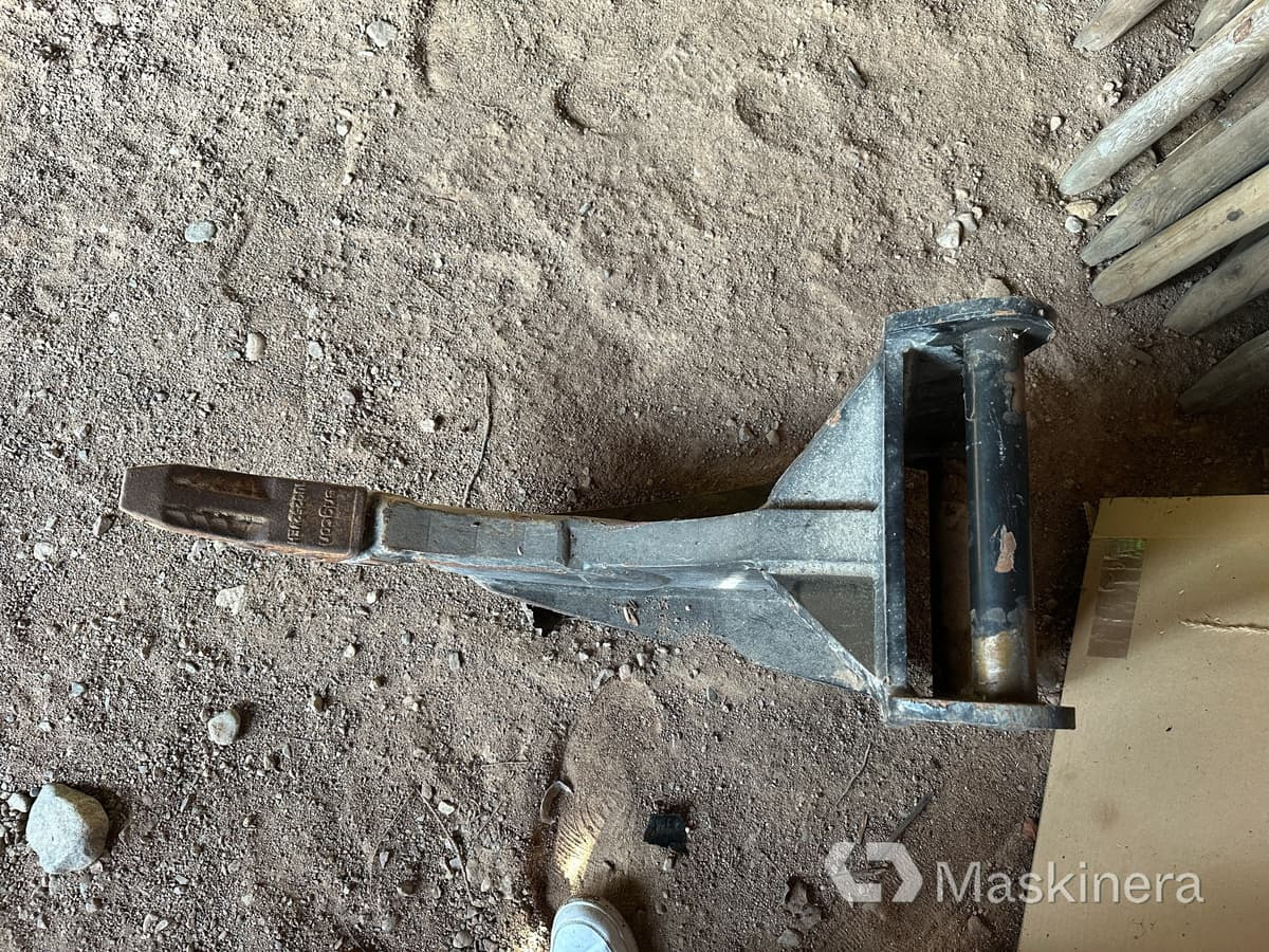 Engcon R10 2,5" Tjälkrok Engcon R10 S45 - Νύχι: φωτογραφία 4 Engcon R10 2,5" Tjälkrok Engcon R10 S45 - Νύχι: φωτογραφία 4