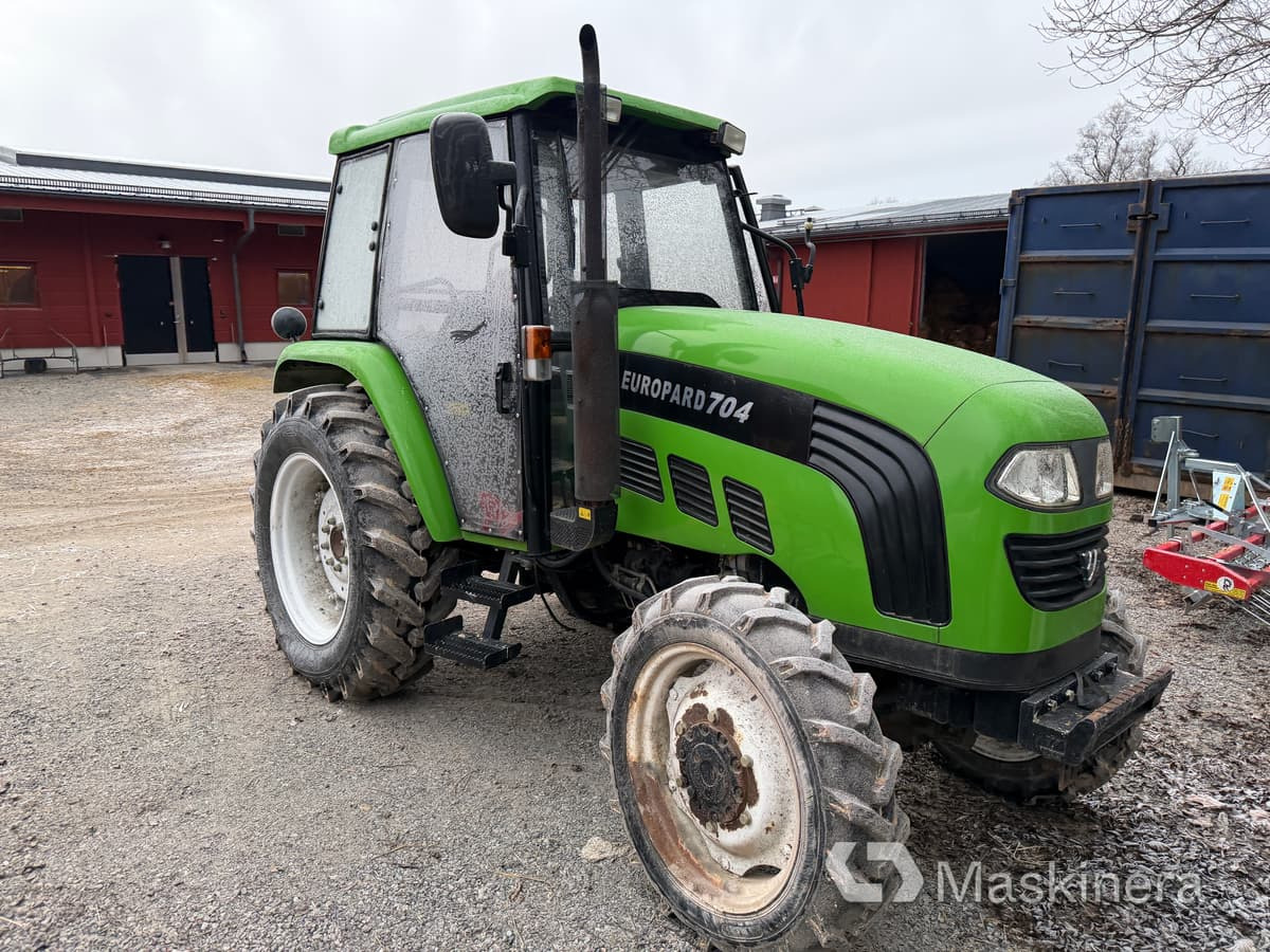 Foton Europard 704 Traktor Foton Europard 704 - Τρακτέρ: φωτογραφία 2 Foton Europard 704 Traktor Foton Europard 704 - Τρακτέρ: φωτογραφία 2