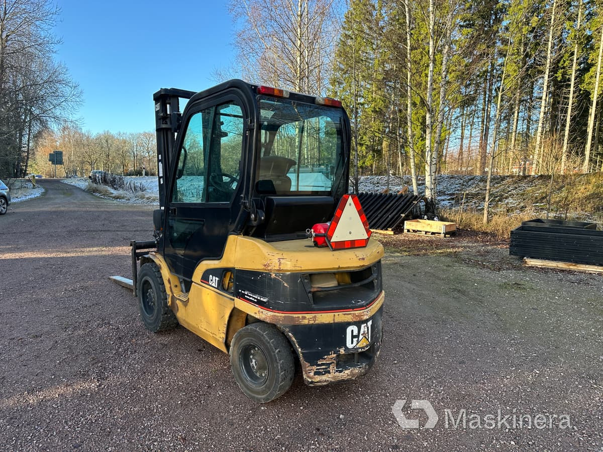 Gaffeltruck Caterpillar DP30N - Πετρελαιοκίνητο περονοφόρο: φωτογραφία 3 Gaffeltruck Caterpillar DP30N - Πετρελαιοκίνητο περονοφόρο: φωτογραφία 3