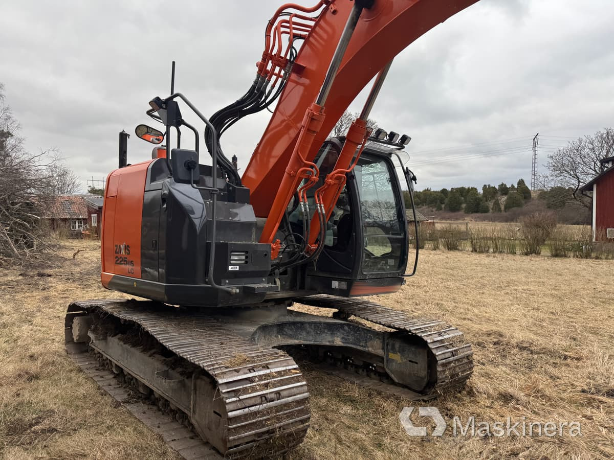 Grävmaskin Hitachi ZX225USLC-5B med redskap - Ερπυστριοφόρος εκσκαφέας: φωτογραφία 4 Grävmaskin Hitachi ZX225USLC-5B med redskap - Ερπυστριοφόρος εκσκαφέας: φωτογραφία 4