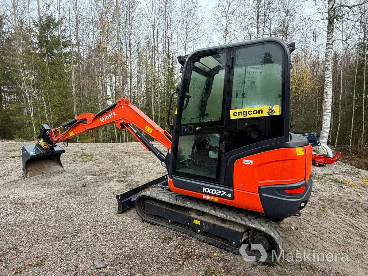 Grävmaskin Kubota KX027-4 med flera redskap - Ερπυστριοφόρος εκσκαφέας: φωτογραφία 3 Grävmaskin Kubota KX027-4 med flera redskap - Ερπυστριοφόρος εκσκαφέας: φωτογραφία 3