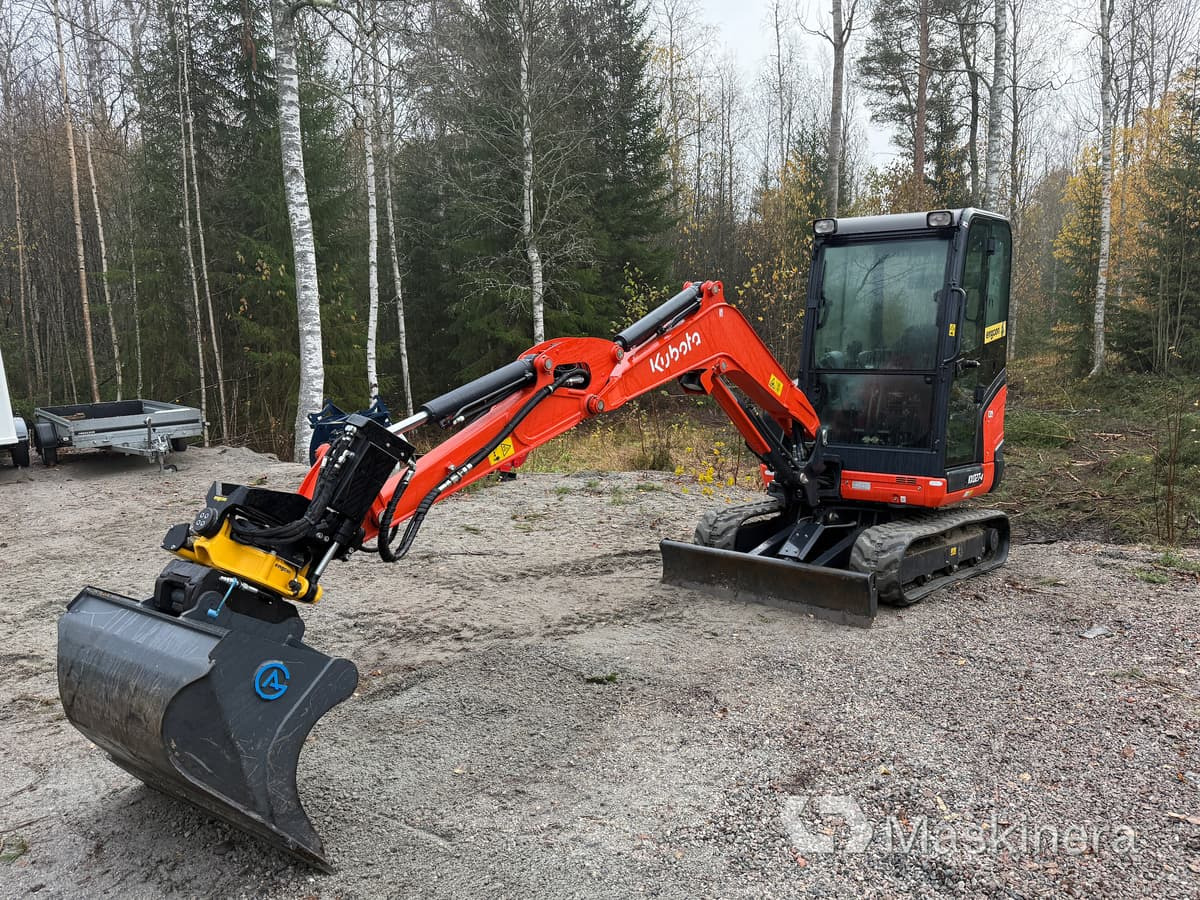 Grävmaskin Kubota KX027-4 med flera redskap - Ερπυστριοφόρος εκσκαφέας: φωτογραφία 1 Grävmaskin Kubota KX027-4 med flera redskap - Ερπυστριοφόρος εκσκαφέας: φωτογραφία 1