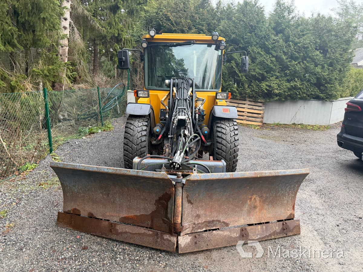 Hjullastare Lundberg 4200 Ls med vikplog - Ελαστιχοφόρος φορτωτής: φωτογραφία 2 Hjullastare Lundberg 4200 Ls med vikplog - Ελαστιχοφόρος φορτωτής: φωτογραφία 2