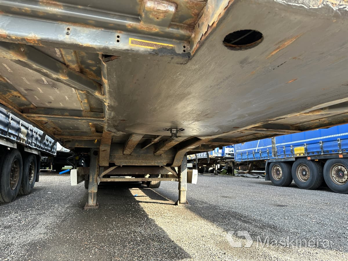 Επικαθήμενο κουρτίνα Kapelltrailer Krone SD: φωτογραφία 32 Επικαθήμενο κουρτίνα Kapelltrailer Krone SD: φωτογραφία 32