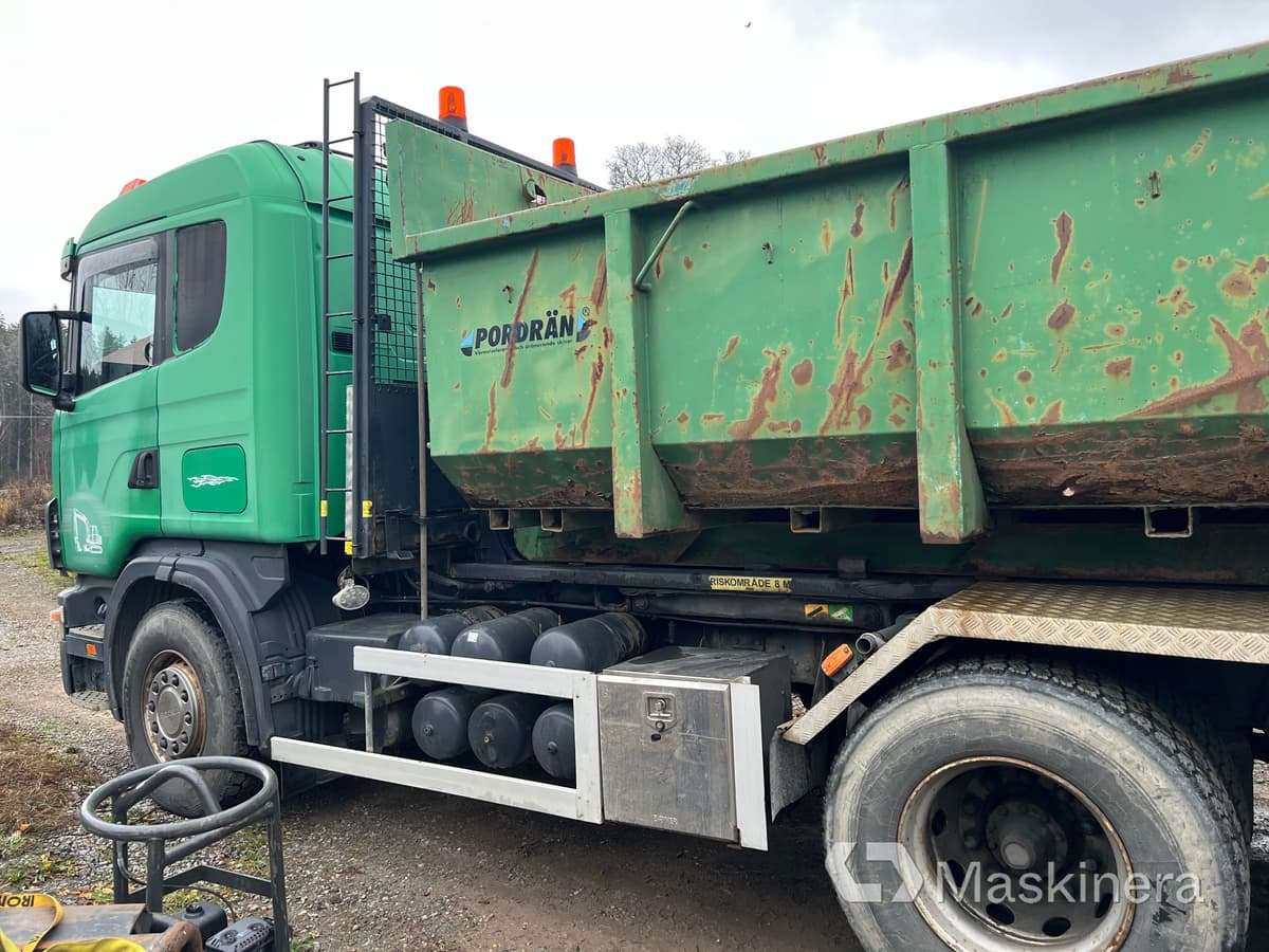 Lastväxlare Scania R124GB8X4 - Φορτηγό φόρτωσης γάντζου: φωτογραφία 5 Lastväxlare Scania R124GB8X4 - Φορτηγό φόρτωσης γάντζου: φωτογραφία 5