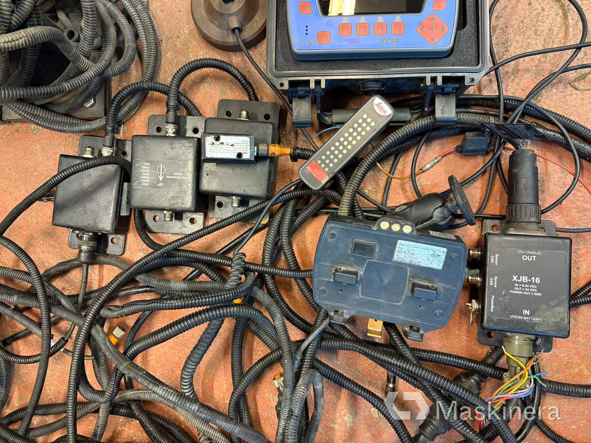 Maskinstyrning Leica Scanlaser XC14 - Αισθητήρας για Κατασκευή μηχανήματα: φωτογραφία 3 Maskinstyrning Leica Scanlaser XC14 - Αισθητήρας για Κατασκευή μηχανήματα: φωτογραφία 3