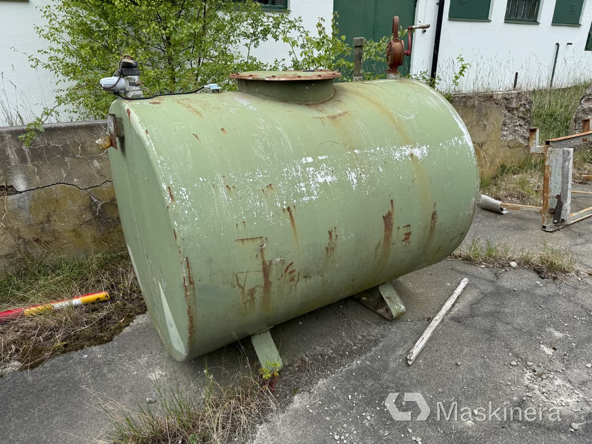 SCF Farmaraggregat Farmartank 1500 Liter - Ρεζερβουάρ: φωτογραφία 1 SCF Farmaraggregat Farmartank 1500 Liter - Ρεζερβουάρ: φωτογραφία 1