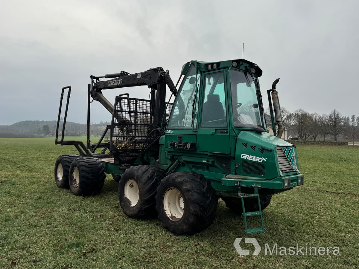 Skotare Gremo 950F - Λαστιχοφόρα προωθητικo - forwarder: φωτογραφία 1 Skotare Gremo 950F - Λαστιχοφόρα προωθητικo - forwarder: φωτογραφία 1