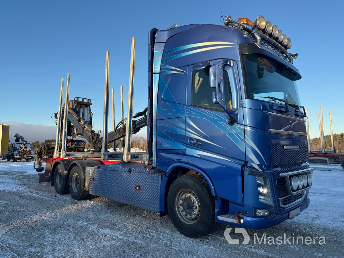 Timmerbil Volvo FH16 - Φορτηγό ξυλείας: φωτογραφία 1 Timmerbil Volvo FH16 - Φορτηγό ξυλείας: φωτογραφία 1