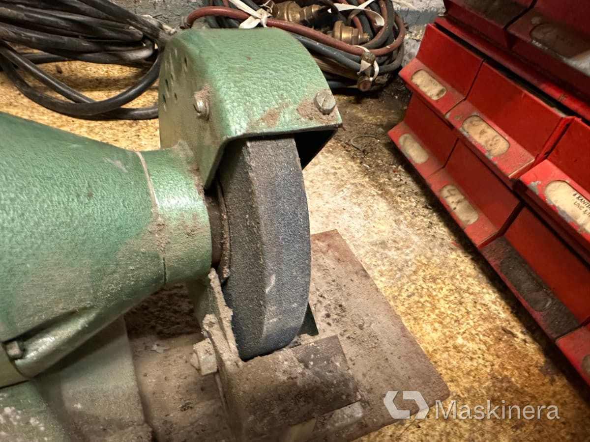 VEM ES 160 Bänkslipmaskin VEM ES 160 - Εργαλειομηχανή: φωτογραφία 5 VEM ES 160 Bänkslipmaskin VEM ES 160 - Εργαλειομηχανή: φωτογραφία 5