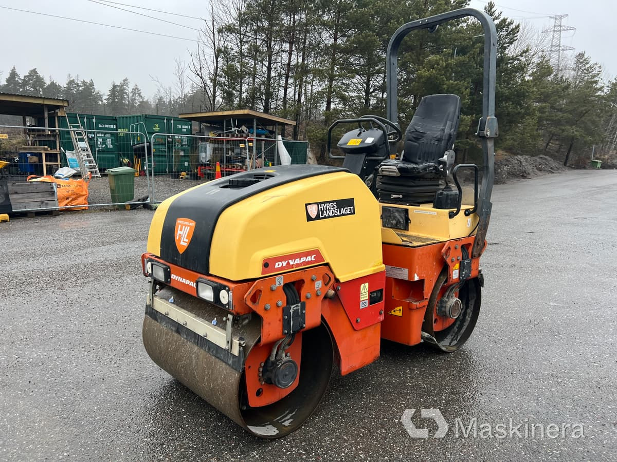 Vält Dynapac CC1100 - Ασφαλτικός οδοστρωτήρας: φωτογραφία 1 Vält Dynapac CC1100 - Ασφαλτικός οδοστρωτήρας: φωτογραφία 1