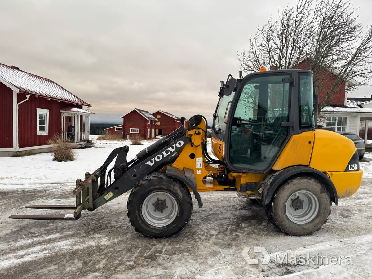 Volvo L25BV-P Hjullastare Volvo L25B med tillbehör - Ελαστιχοφόρος φορτωτής: φωτογραφία 2 Volvo L25BV-P Hjullastare Volvo L25B med tillbehör - Ελαστιχοφόρος φορτωτής: φωτογραφία 2