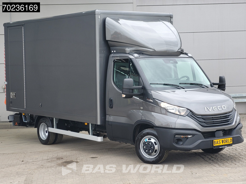 Iveco Daily 35C18 2025 MODEL Automaat 1000kg Laadklep ACC Navi Airco Zijdeur Bakwagen Meubelbak Koffer 21m3 Airco - Επαγγελματικό αυτοκίνητο κόφα: φωτογραφία 2 Iveco Daily 35C18 2025 MODEL Automaat 1000kg Laadklep ACC Navi Airco Zijdeur Bakwagen Meubelbak Koffer 21m3 Airco - Επαγγελματικό αυτοκίνητο κόφα: φωτογραφία 2