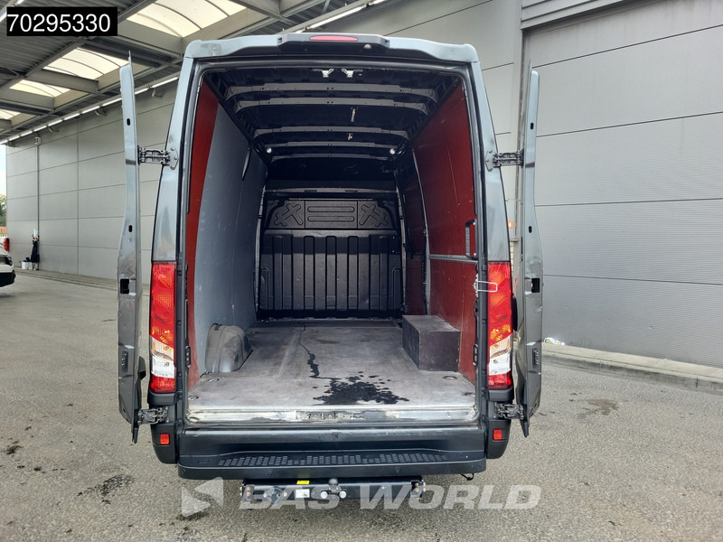 Iveco Daily 35S18 3.0L 180PK Automaat L2H2 LED ACC Navi 3.5t trekhaak Airco L2 12m3 Airco Trekhaak - Βαν: φωτογραφία 3 Iveco Daily 35S18 3.0L 180PK Automaat L2H2 LED ACC Navi 3.5t trekhaak Airco L2 12m3 Airco Trekhaak - Βαν: φωτογραφία 3