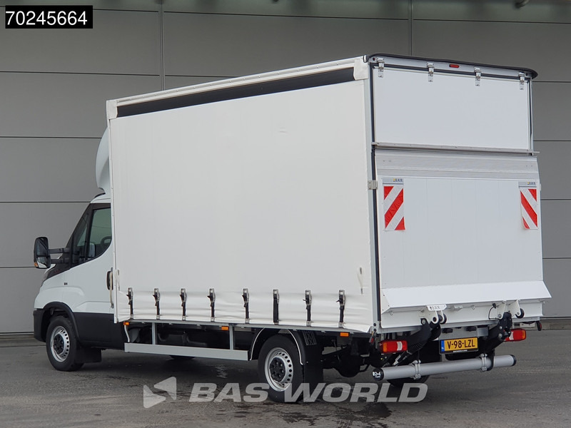 Iveco Daily 35S18 3.0L Laadklep 180PK Schuifzeilen Airco Cruise Bakwagen Euro6 Meubelbak Zeilenwagen Schuifzeil Plane 22m3 Airco Cruise cont - Επαγγελματικό αυτοκίνητο με μουσαμά: φωτογραφία 2 Iveco Daily 35S18 3.0L Laadklep 180PK Schuifzeilen Airco Cruise Bakwagen Euro6 Meubelbak Zeilenwagen Schuifzeil Plane 22m3 Airco Cruise cont - Επαγγελματικό αυτοκίνητο με μουσαμά: φωτογραφία 2