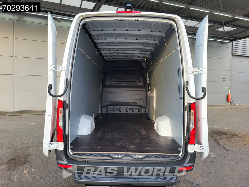 Mercedes-Benz Sprinter 317 CDI Automaat L3H2 Trekhaak Airco Camera MBUX CarPlay Euro6 L3 15m3 Airco Trekhaak - Βαν: φωτογραφία 3 Mercedes-Benz Sprinter 317 CDI Automaat L3H2 Trekhaak Airco Camera MBUX CarPlay Euro6 L3 15m3 Airco Trekhaak - Βαν: φωτογραφία 3