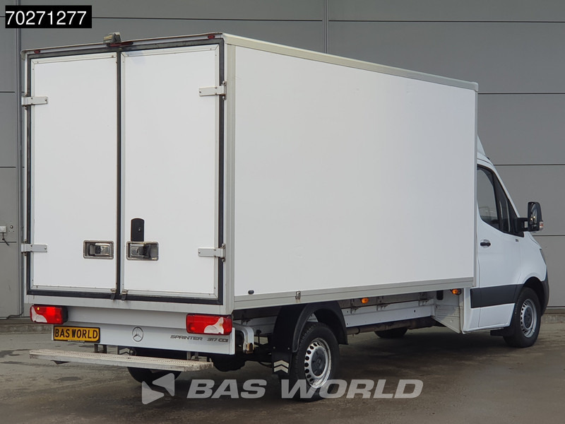 Leasing Mercedes-Benz Sprinter 317 CDI Koelwagen Automaat Carrier Xarios 350 230V stekker Cruise Airco Camera Koel Kühlkoffer Koeler Bakwagen 17m3 Airco Cruise Mercedes-Benz Sprinter 317 CDI Koelwagen Automaat Carrier Xarios 350 230V stekker Cruise Airco Camera Koel Kühlkoffer Koeler Bakwagen 17m3 Airco Cruise: φωτογραφία 8