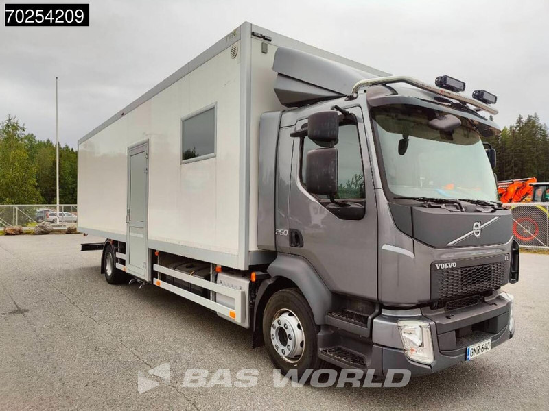 Volvo FL 250 4X2 Like NEW! Exhibition truck EURO 6 - Φορτηγό κόφα: φωτογραφία 3 Volvo FL 250 4X2 Like NEW! Exhibition truck EURO 6 - Φορτηγό κόφα: φωτογραφία 3