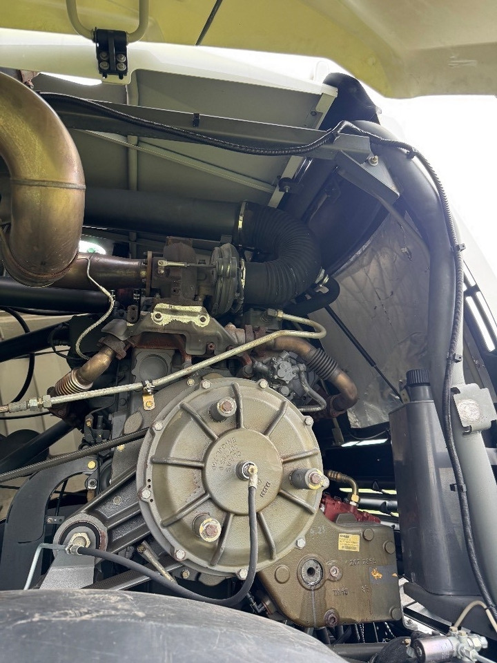 Ενσιρωτική μηχανή Claas Jaguar 950 Allrad: φωτογραφία 15