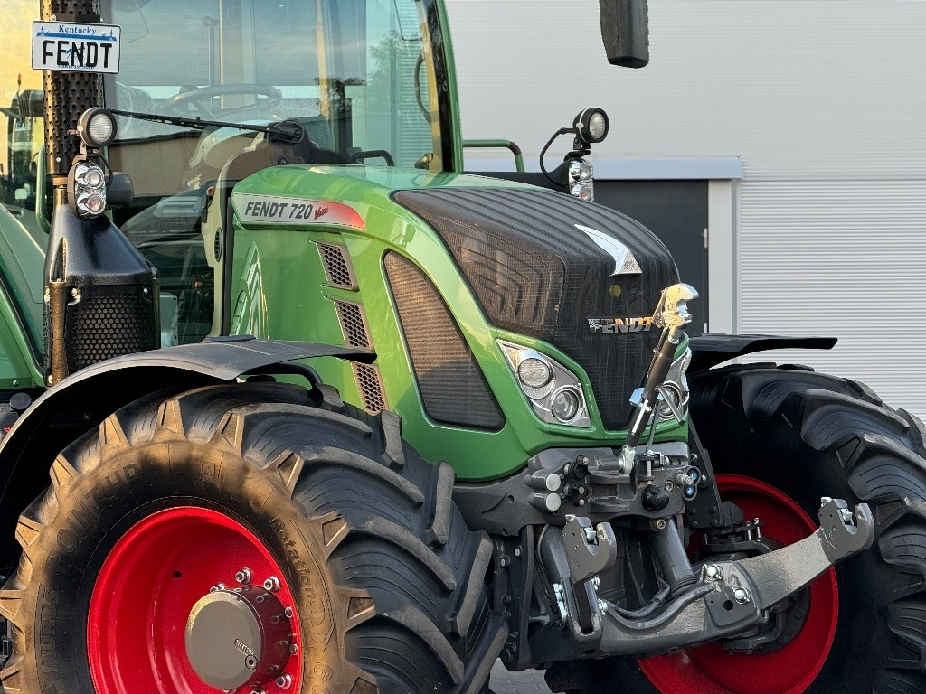 Fendt 720 Vario SCR Profi - Τρακτέρ: φωτογραφία 3 Fendt 720 Vario SCR Profi - Τρακτέρ: φωτογραφία 3