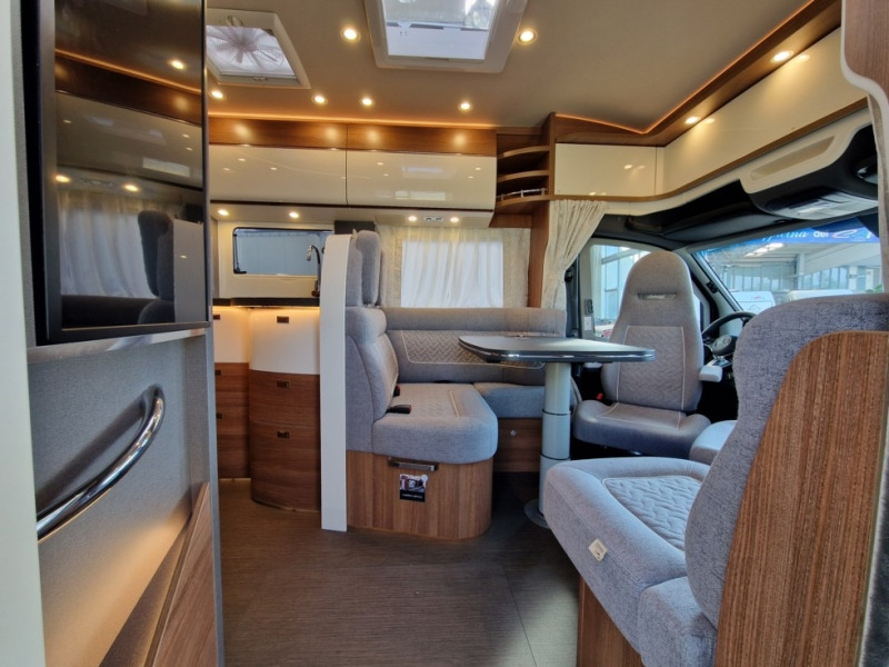 Carthago C1 Tourer T 148 RB-QB K - Ημιενιαίο αυτοκινούμενο: φωτογραφία 5 Carthago C1 Tourer T 148 RB-QB K - Ημιενιαίο αυτοκινούμενο: φωτογραφία 5