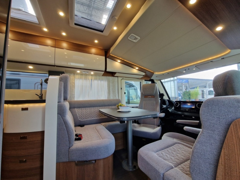 Carthago Carthago C2 Tourer I Mercedes 145 RB-LE - Ενιαίο αυτοκινούμενο: φωτογραφία 4 Carthago Carthago C2 Tourer I Mercedes 145 RB-LE - Ενιαίο αυτοκινούμενο: φωτογραφία 4